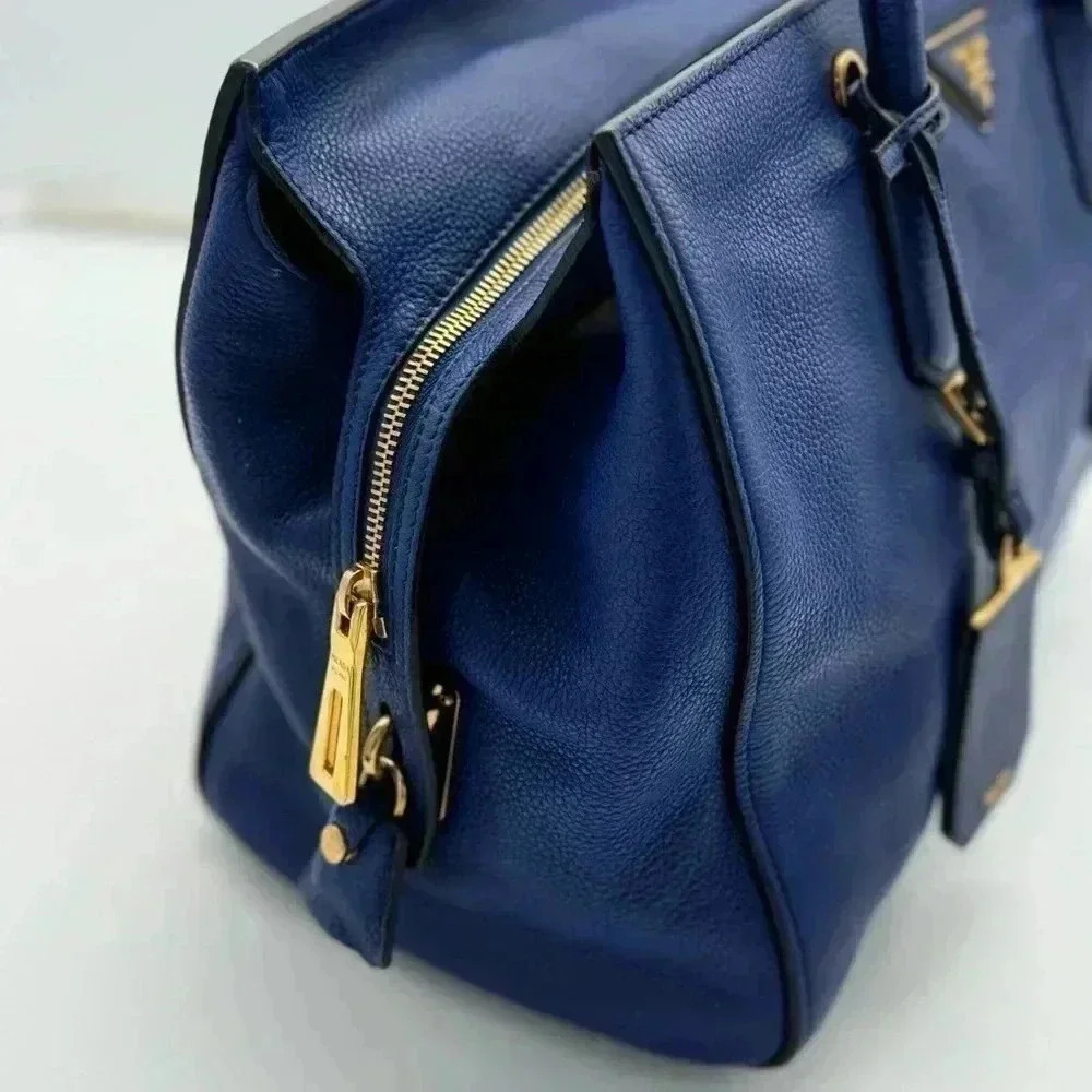 PRADA Vitello Daino Grained Leather with FREE ENTRUPY when purchased! - Picture 6 of 16
